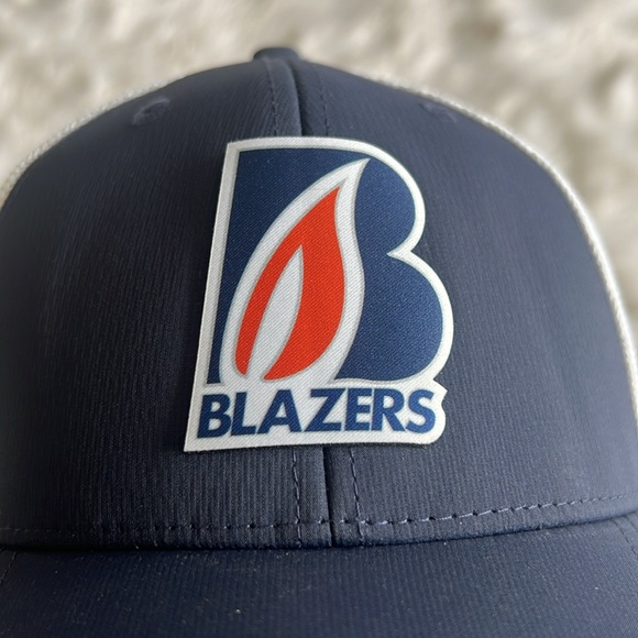 Blazers hockey team hat, perfect condition!!! - Picture 6 of 8